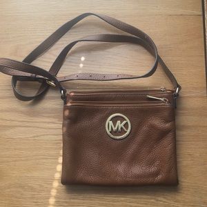 Michael Kors cross body purse